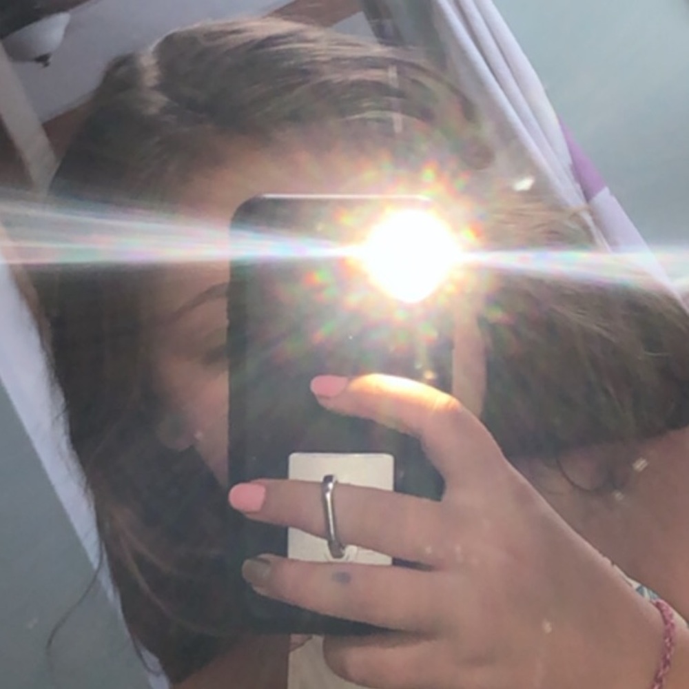 Meet your Posher, Sierra